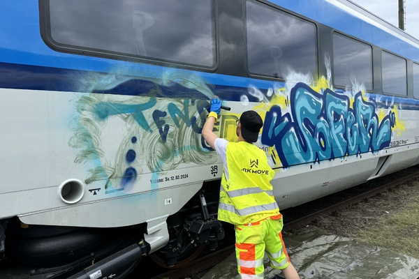 Čištění z původního laku